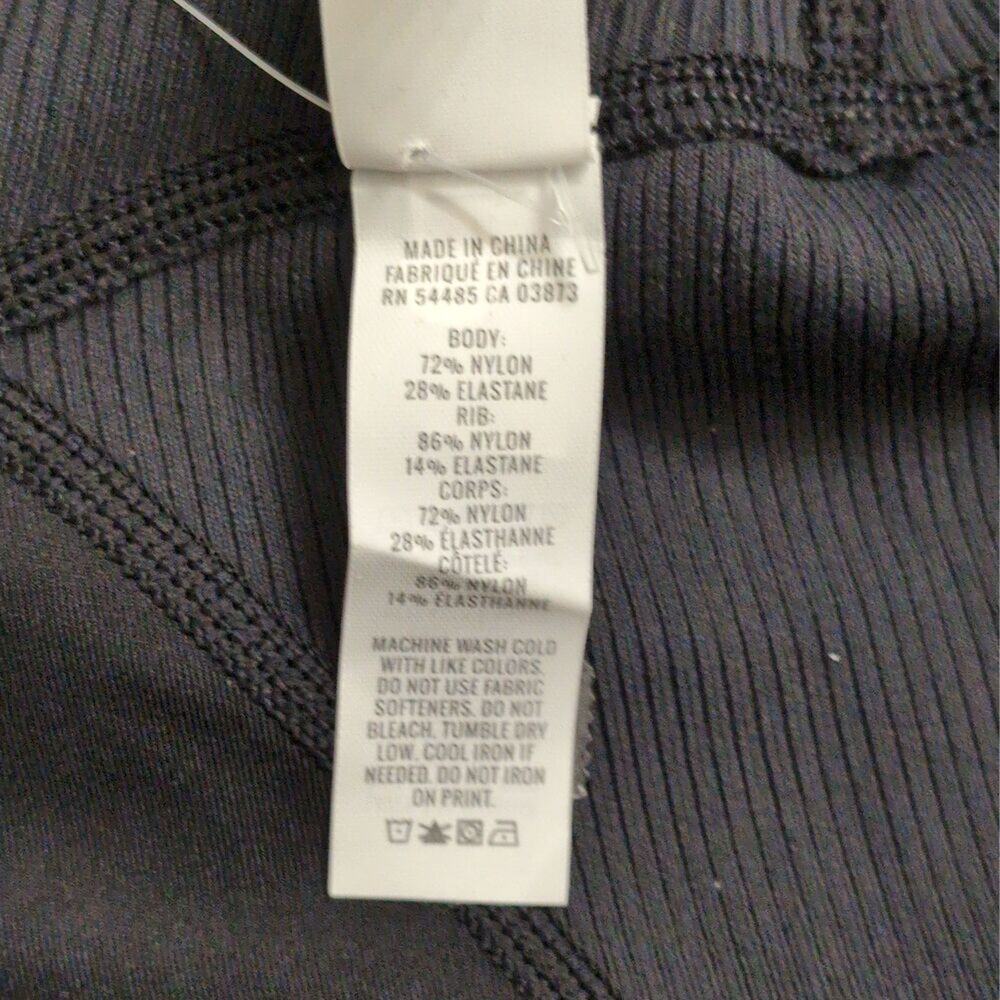 NWT Offline By Aerie Black High Waisted 7/8 Leggings Seam Detailing Size S - Picture 8 of 12
